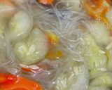 Foto langkah ke 5 dari resep Sayur Bening Timun Wortel Soun.