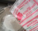 Foto langkah ke 2 dari resep Che Hun Tiaw Khas Pontianak (Bubur Sagu Gunting).