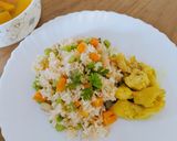 Hình bước làm 5 của món Cơm chiên kim chi và rau củ ăn cùng ức gà xào nghệ