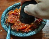 Foto langkah ke 3 dari resep Sambal Terasi Tomat.