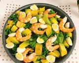 Hình bước làm 4 của món Salad quả bơ