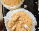 A picture of step 3 of Bread pizza coins.