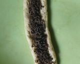 Foto langkah ke 5 dari resep Donat Pisang Wijen Isi Coklat.