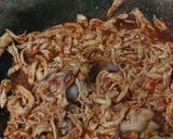 Foto langkah ke 3 dari resep Risol Ayam Suwir.