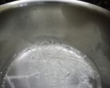 A picture of step 1 of Mango Falooda.