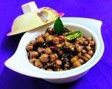 A picture of step 4 of Gugni with kala chana.