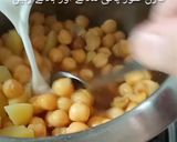 A picture of step 3 of Kathiyawari Chole Recipe | کاٹھياواری چھولے.