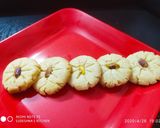 A picture of step 5 of Cookies/ Naankhatai.