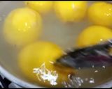 A picture of step 4 of Fresh lemon juice in jar|| and lemonade.