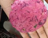 A picture of step 2 of Oats and Beetroot tikki.
