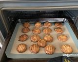 A picture of step 4 of Peanut butter cookies.