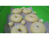 Foto langkah ke 5 dari resep 6. Donat Tanpa Kentang.