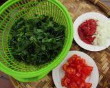 Hình bước làm 1 của món Canh cần tây thịt bò