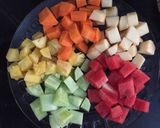 Hình bước làm 1 của món Salad hoa quả