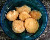 A picture of step 4 of Dahi vada.