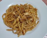 Foto langkah ke 5 dari resep Fetucini Spicy Tuna Aglio Olio.