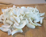 Foto del paso 2 de la receta: Pollo con cebolla