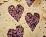 A picture of step 3 of Heart shaped nachos.
