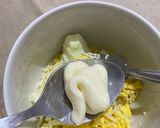 Foto langkah ke 2 dari resep Egg mayo sandwich.