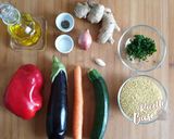 Foto del passaggio 1 della ricetta Cous Cous con Verdure profumato al Ginger