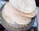 A picture of step 4 of White Atta ki purri.