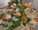 Foto langkah ke 5 dari resep Cap Cay Goreng.
