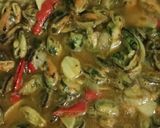 Foto langkah ke 5 dari resep Kerang saus padang.