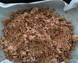Foto langkah ke 4 dari resep Weetbix Chocolate Slice.