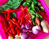 Foto langkah ke 1 dari resep Oseng kikil super pedas.