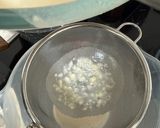 Foto langkah ke 3 dari resep Butter Tteok Cheese Sauce.