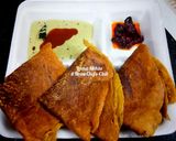A picture of step 3 of Besan Bajra Chilla.