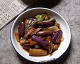 Foto langkah ke 3 dari resep Tumis terong daun bawang.
