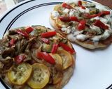 Foto del paso 8 de la receta: Pizzas🍕de vegetales🥗en pan turco🍕