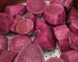 Foto langkah ke 1 dari resep Biji Salak Ubi Ungu Gula Aren.