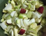 Foto langkah ke 1 dari resep Asinan Buah Segar.