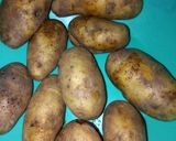 A picture of step 1 of Potato with scramble egg.