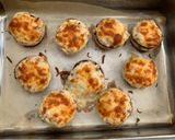 Juhtúróval töltött gomba recept fázis 3 fotója