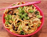 A picture of step 7 of Mike's Garlic Mushroom Asian Noodles.