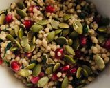 A picture of step 5 of Easy grains with mint, parsley and pomegranate - vegan.