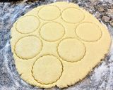 Foto del paso 6 de la receta: Mantecadas de coco