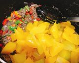 A picture of step 7 of Meaty Pumpkin porridge.