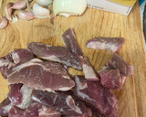 Foto del paso 1 de la receta: Magro de cerdo en salsa de ajo y cebolla
