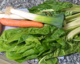 Foto del paso 1 de la receta: Sopa verde con picatostes