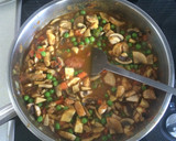 A picture of step 3 of Mushroom Veg Masala.