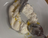 Foto del paso 2 de la receta: Canapés de salmón con crema de burrata y cítricos
