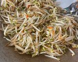 Foto langkah ke 4 dari resep Cah Toge Pedas.