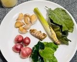 Foto langkah ke 1 dari resep Soto Ayam Rumahan Simple.