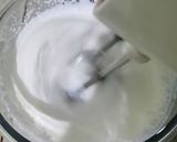 Foto langkah ke 2 dari resep Diplomat Chocolate Cream.