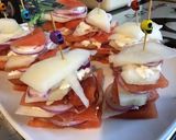 Une image de l'étape 7 de Mille feuilles pastèque /melon jaune au jambon cru et brousse corse.