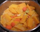 Foto del paso 2 de la receta Crema de calabaza, curry y leche de coco